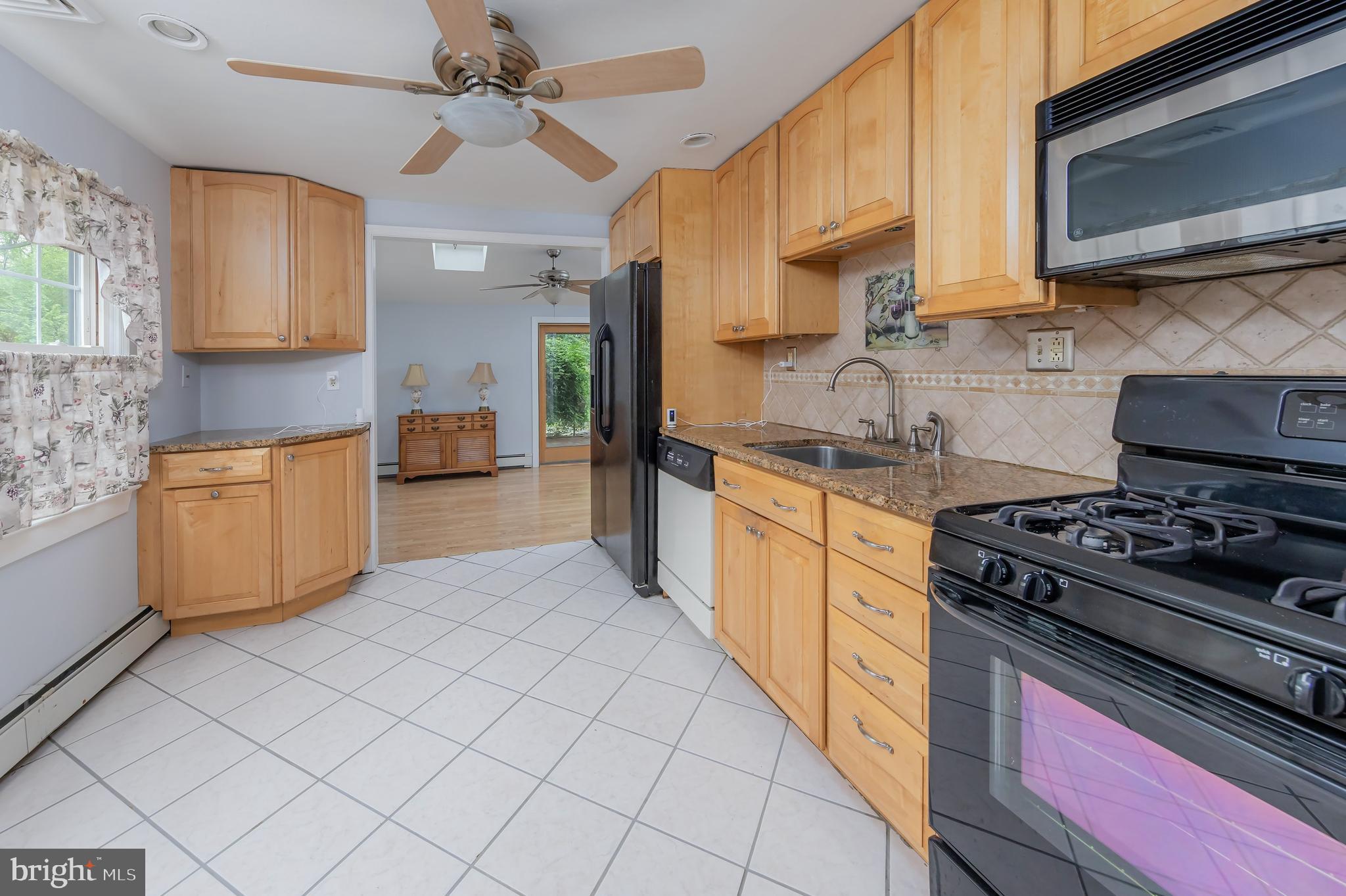 1279 Thomson Road Abington, PA 19001 - Photo 7 of 24 Gallery Image 7