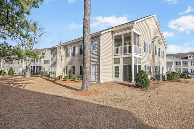 $249,900 | 401 Mahogany Drive, Unit 101, Murrells Inlet, SC 29576