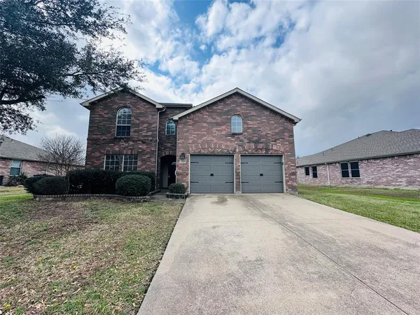 $295,000 | 213 Spruce Trail, Forney, TX 75126
