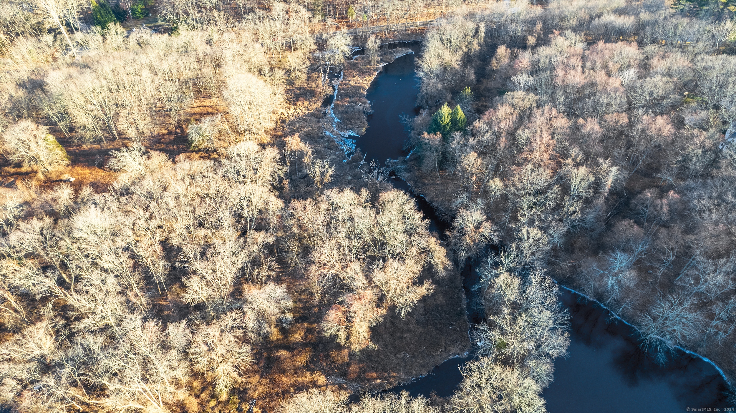 1375 Westport Turnpike Fairfield, CT 06824 - Photo 4 of 6 a view of a yard