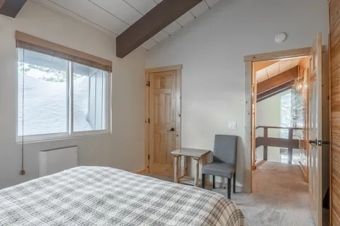 $799,000 | 150 Sierra Park Road, Unit 6, Mammoth Lakes, CA 93546