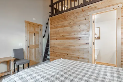 $799,000 | 150 Sierra Park Road, Unit 6, Mammoth Lakes, CA 93546