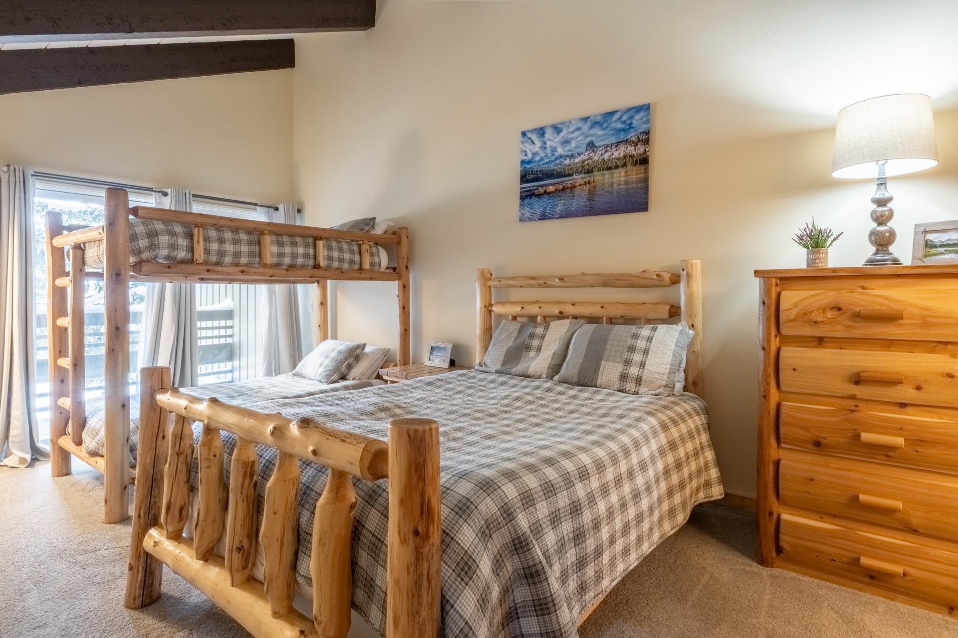 150 Sierra Park Road, Unit 6 Mammoth Lakes, CA 93546 - Photo 23 of 31 Bedroom with carpet