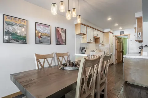$799,000 | 150 Sierra Park Road, Unit 6, Mammoth Lakes, CA 93546