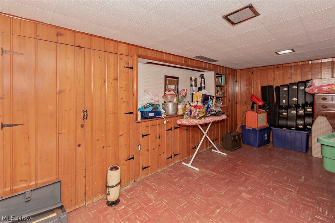 1552 Edgefield Road Lyndhurst, OH 44124 - Photo 23 of 30