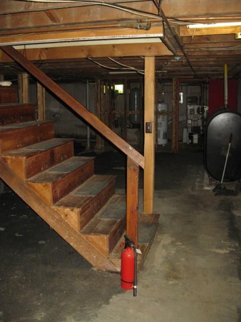 647 Harpswell Road Brunswick, ME 04011 - Photo 4 of 22 Photo