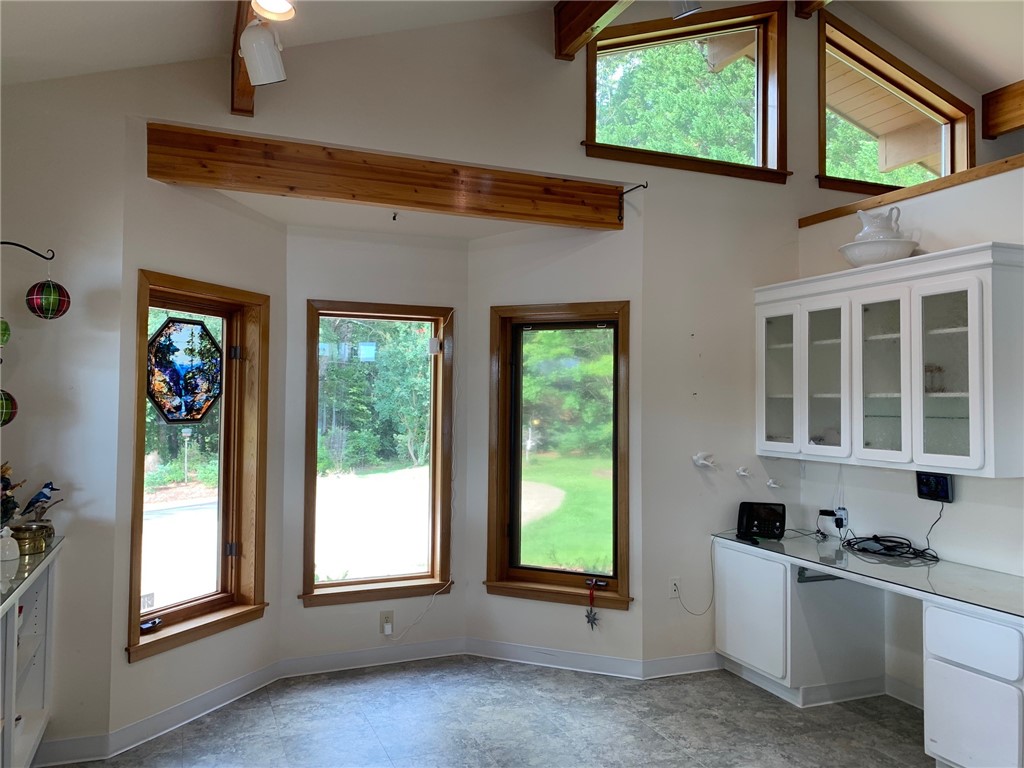 800 Keowee School Road Seneca, SC 29672 - Photo 16 of 39 breakfast nook
