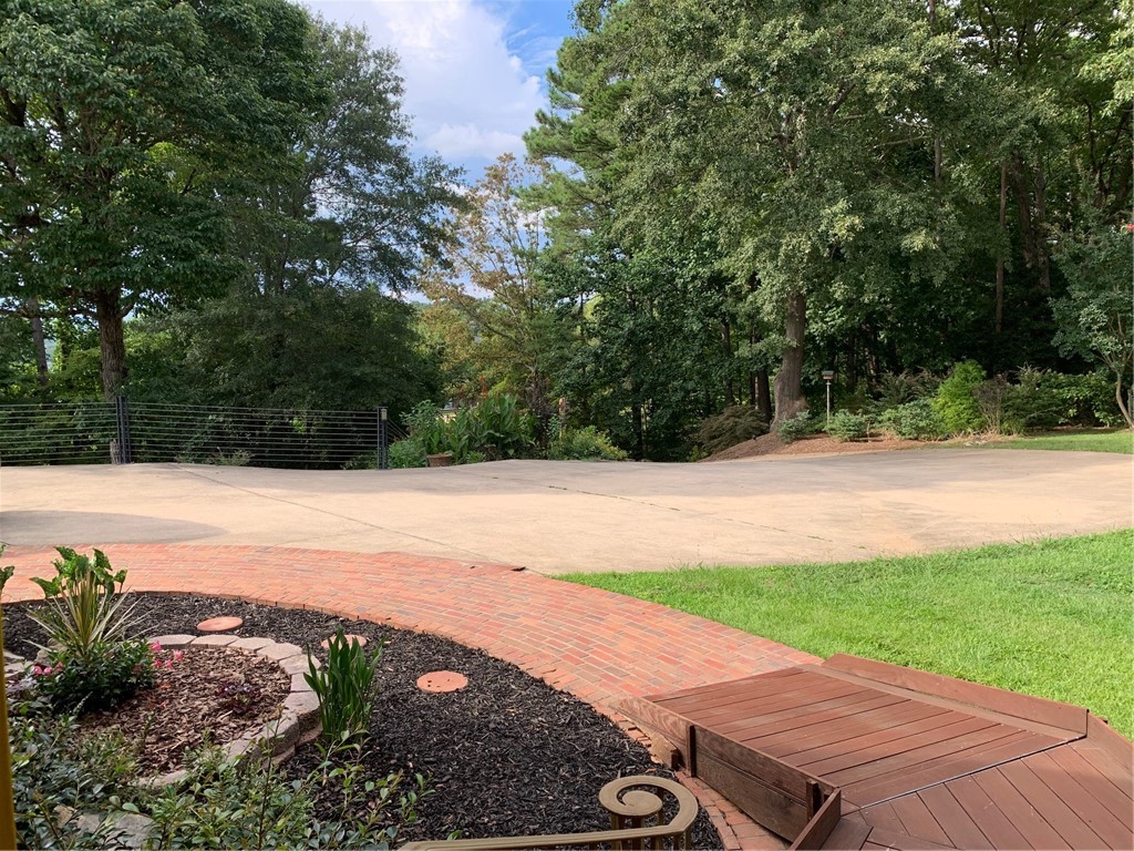 800 Keowee School Road Seneca, SC 29672 - Photo 31 of 39 Front landscaping and extra parking area