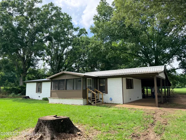 $140,000 | 647 Irwin Road, Bentonia, MS 39040