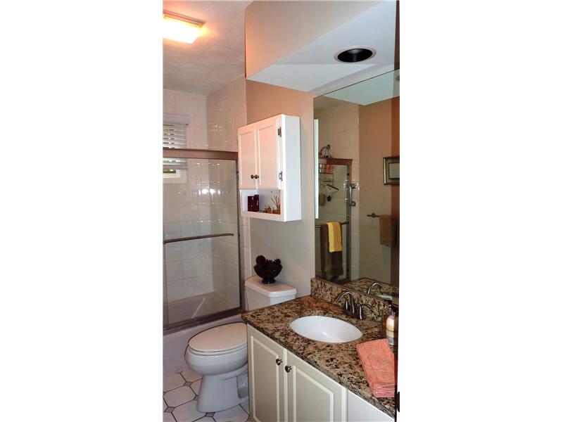 25 Fox Ridge Drive Cranston, RI 02921 - Photo 13 of 22 Bathroom.