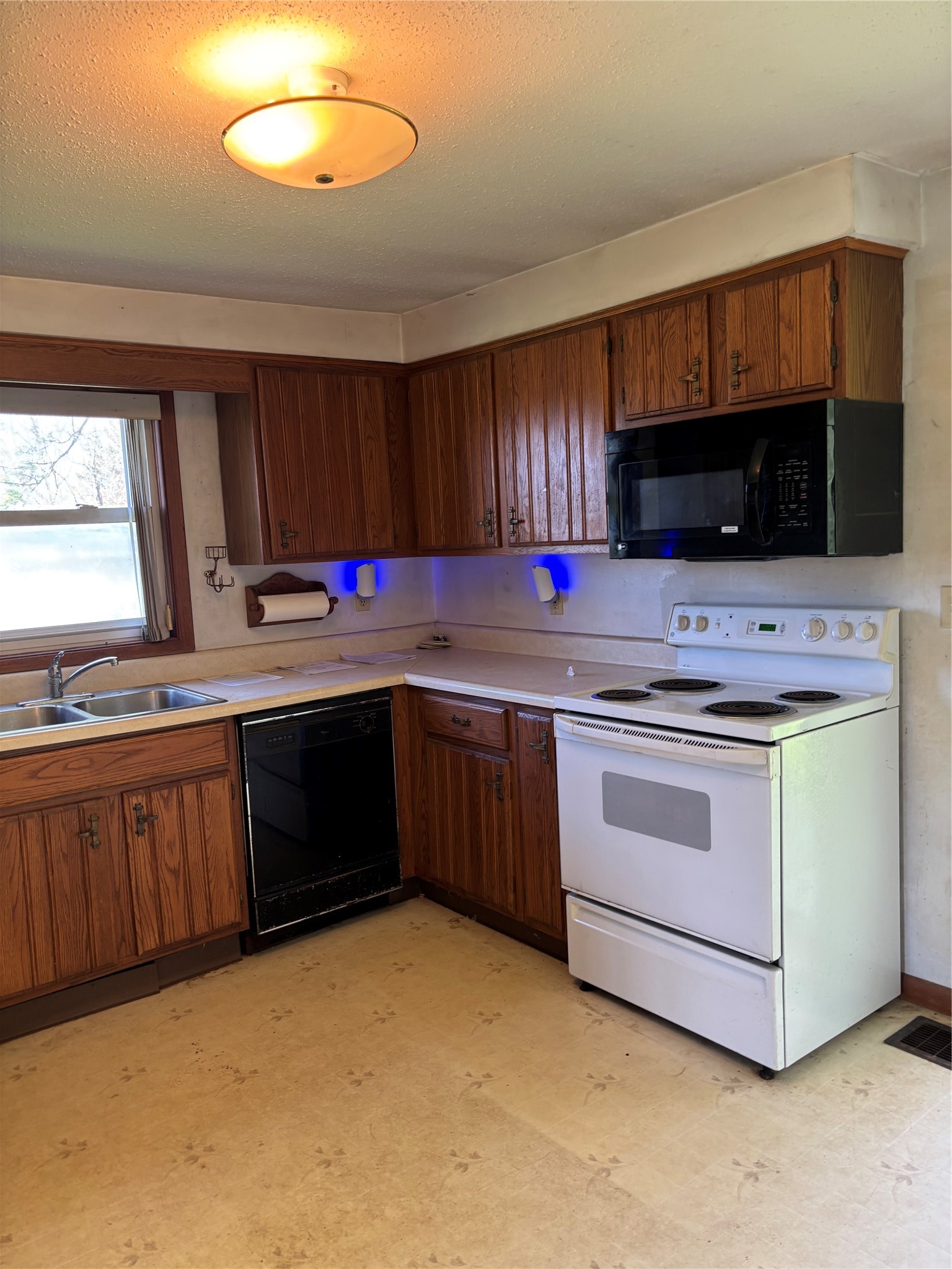 14510 Limber Road Meadville, PA 16335 - Photo 3 of 23 Gallery Image 3
