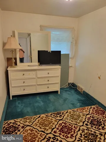 $185,000 | 118 Juliana Terrace, Darby, PA 19023