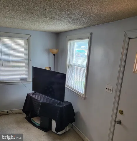 $185,000 | 118 Juliana Terrace, Darby, PA 19023