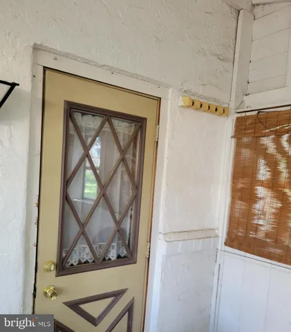 $185,000 | 118 Juliana Terrace, Darby, PA 19023