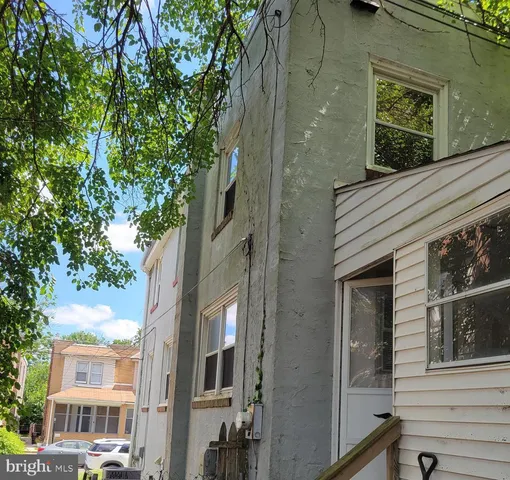 $185,000 | 118 Juliana Terrace, Darby, PA 19023