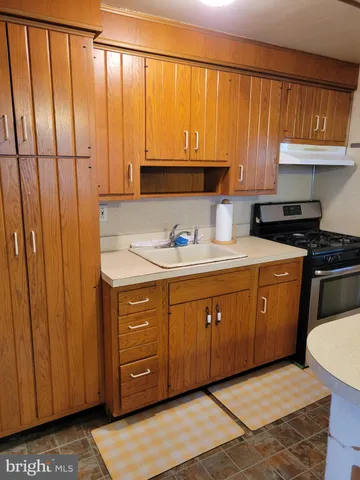 $185,000 | 118 Juliana Terrace, Darby, PA 19023