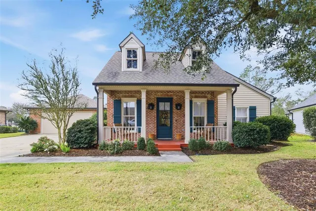 $415,000 | 3975 Lemongrass Circle North, Lake Charles, LA 70605