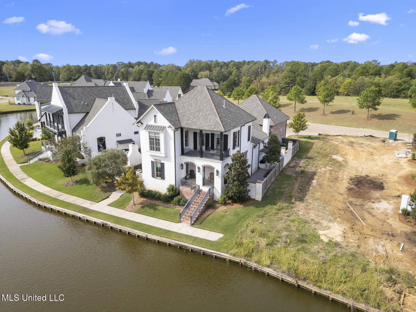 316 Stone Lk Cove Madison, MS 39110 - Photo 3 of 56 316 Stone Lake Cv drone-4
