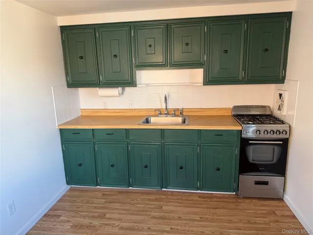 $2,350 | 116 East Main Street, Port Jefferson, NY 11777