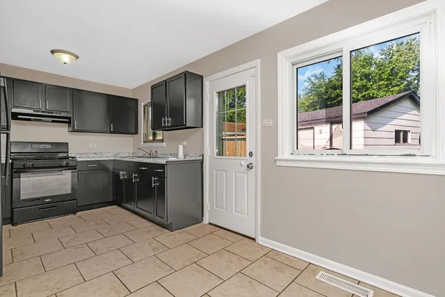 $167,400 | 1512 Lincoln Place, Calumet City, IL 60409