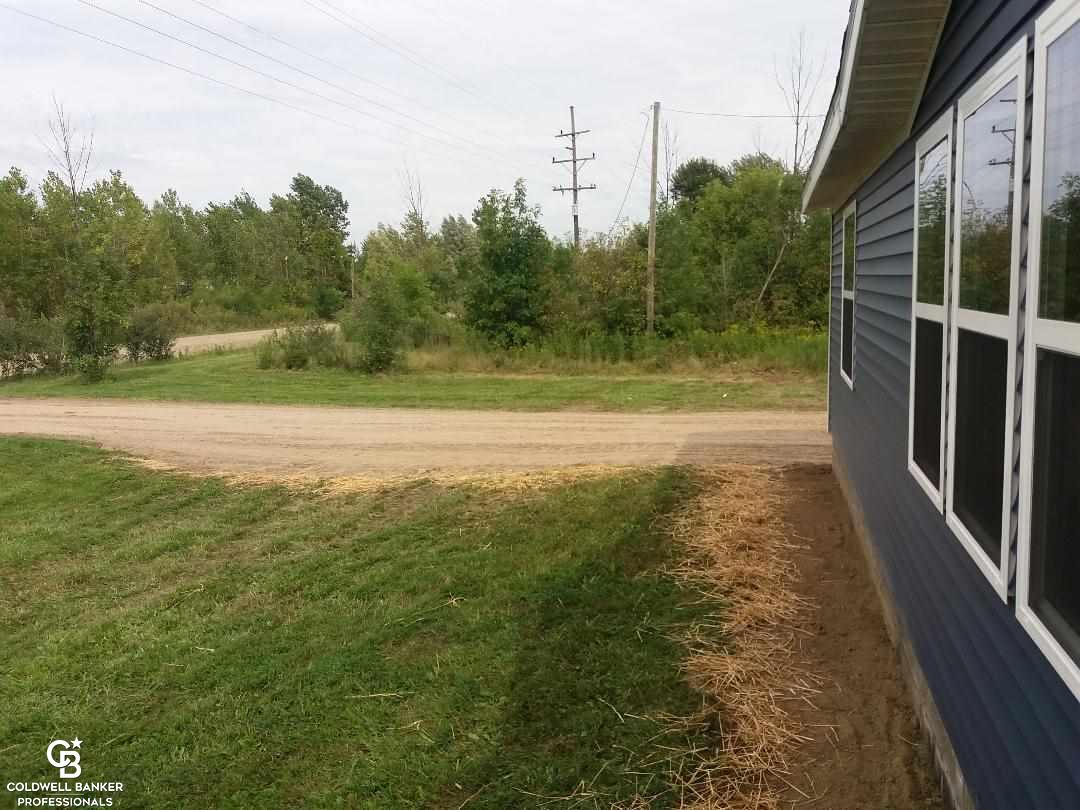 7491 Fisher Road Jeddo, MI 48032 - Photo 8 of 34