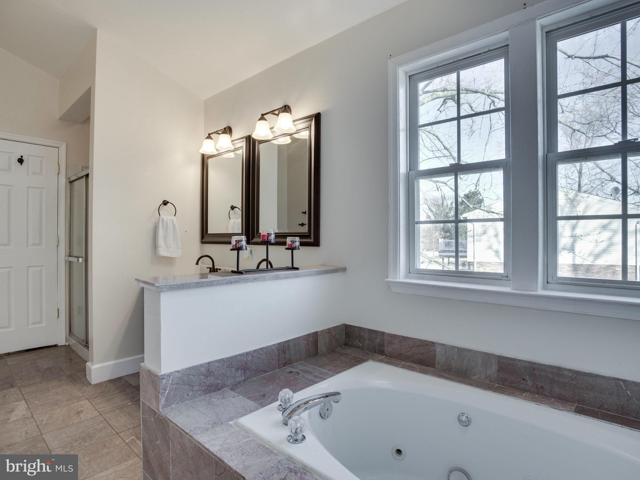 8807 Oxon Hill Road Fort Washington, MD 20744 - Photo 14 of 23 Bath (Master)