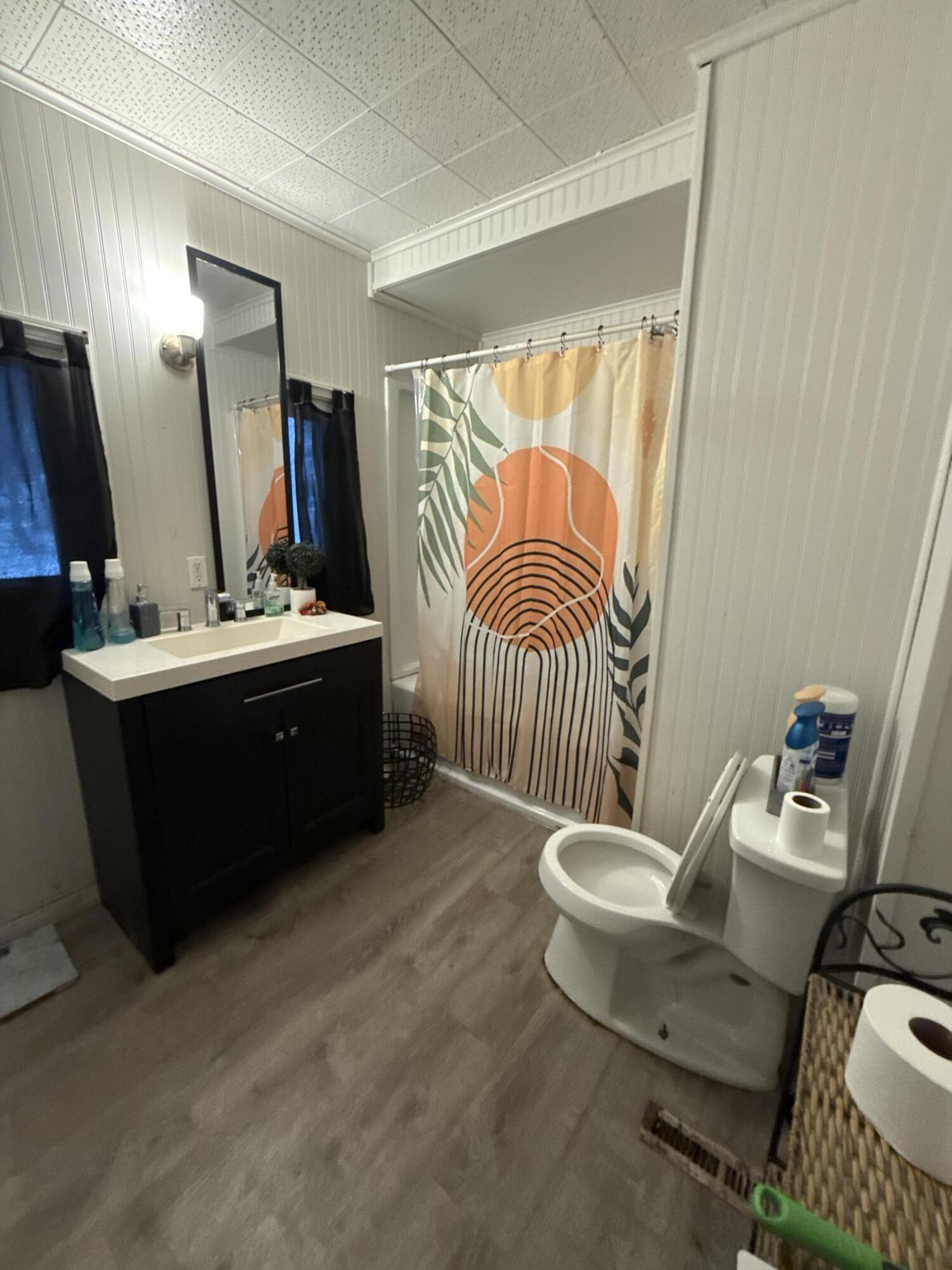 503 Orchard Avenue Muskegon, MI 49442 - Photo 11 of 14 IMG_3404