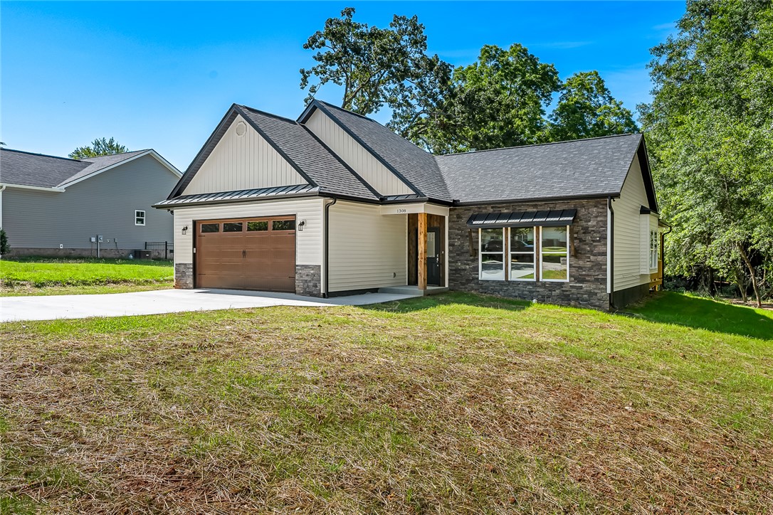 1308 Mc Lees Road Anderson, SC 29621 - Photo 3 of 38