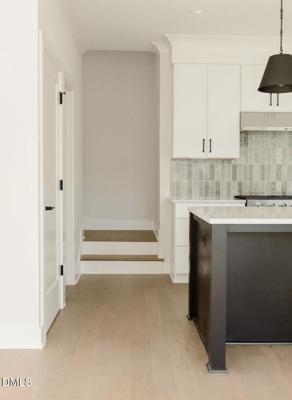 407 Chatham View Road Cary, NC 27511 - Photo 5 of 50 IMG_9227