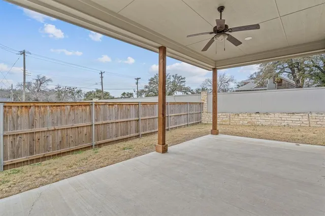 a view of a livingroom with an outdoor space