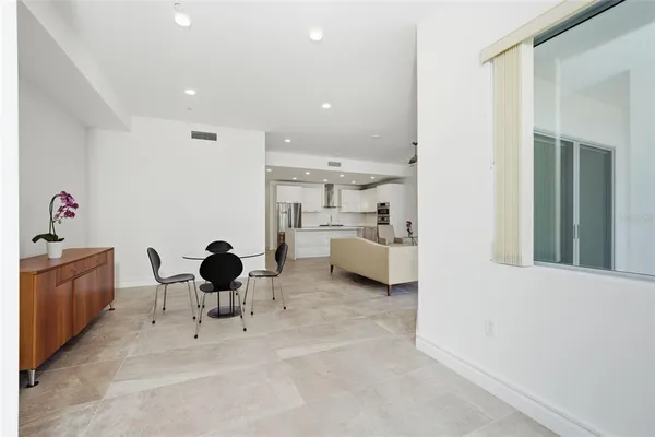 $1,525,000 | 711 South Palm Avenue, Unit 302, Sarasota, FL 34236