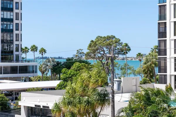 $1,525,000 | 711 South Palm Avenue, Unit 302, Sarasota, FL 34236