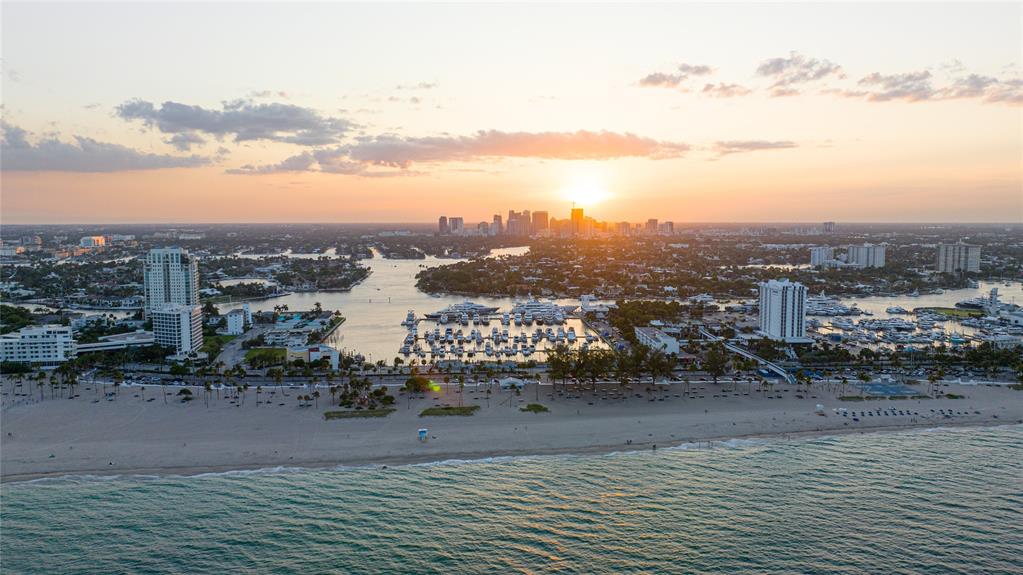 1000 Riviera Isle Drive Fort Lauderdale, FL 33301 - Photo 19 of 19 a view of a city