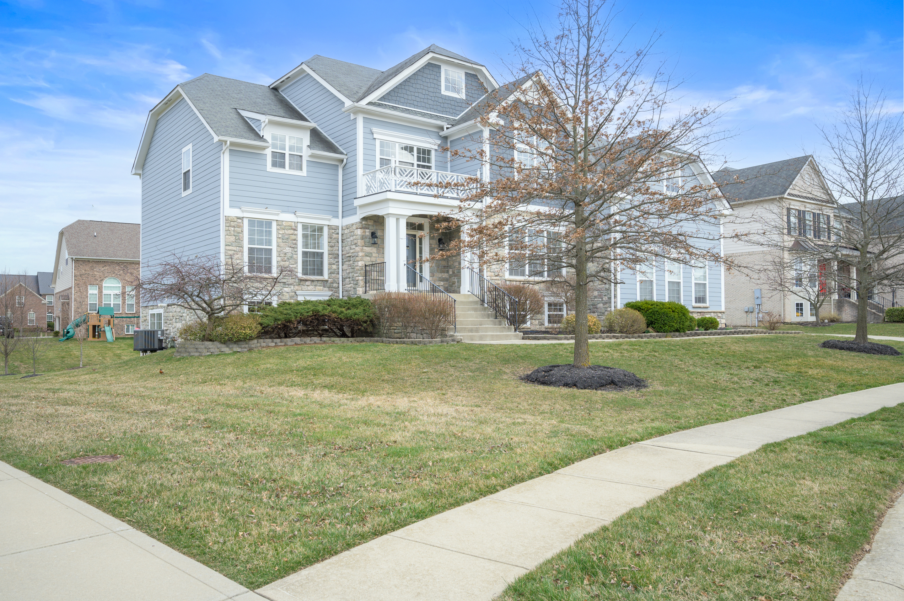 10580 Proposal Pointe Way Fishers, IN 46040 - Photo 2 of 38 Gallery Image 2
