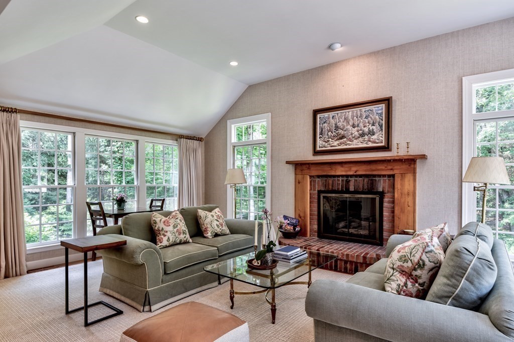 44 Norwich Road Wellesley, MA 02481 - Photo 12 of 36