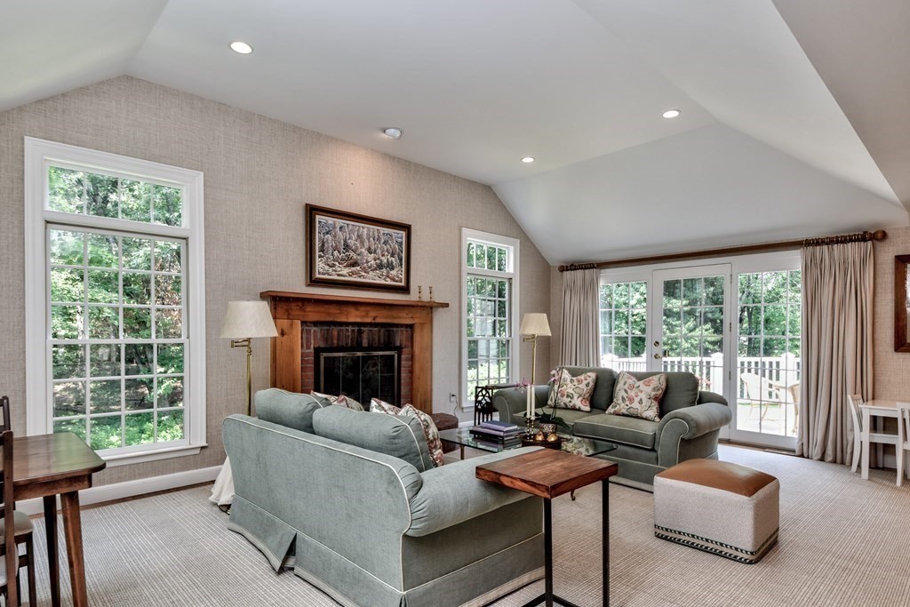 44 Norwich Road Wellesley, MA 02481 - Photo 13 of 36