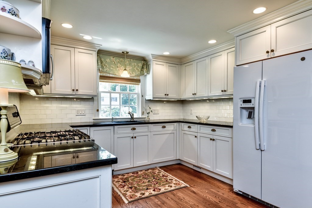 44 Norwich Road Wellesley, MA 02481 - Photo 17 of 36