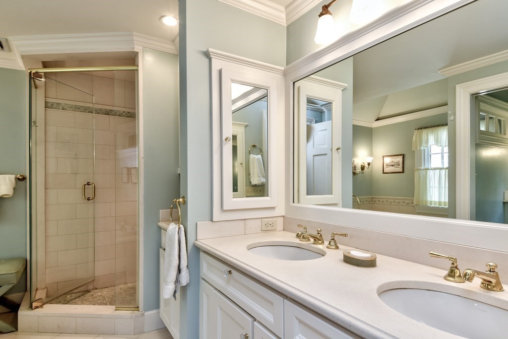 44 Norwich Road Wellesley, MA 02481 - Photo 21 of 36