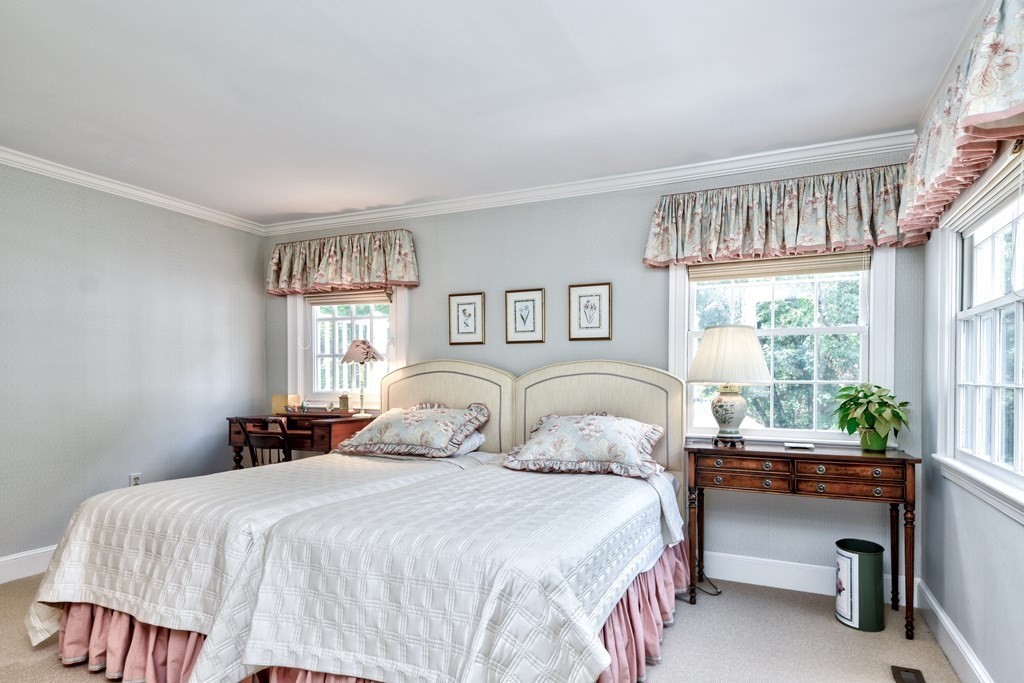 44 Norwich Road Wellesley, MA 02481 - Photo 26 of 36