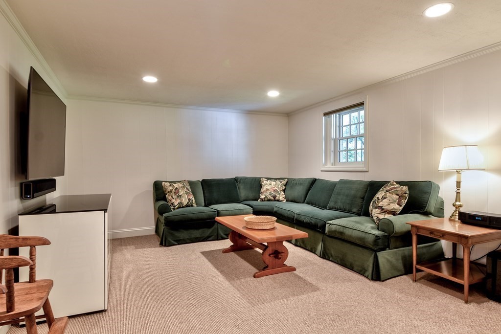 44 Norwich Road Wellesley, MA 02481 - Photo 29 of 36