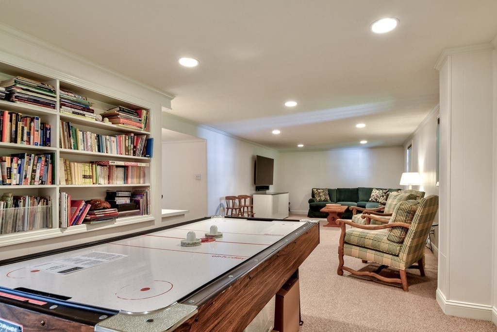 44 Norwich Road Wellesley, MA 02481 - Photo 30 of 36