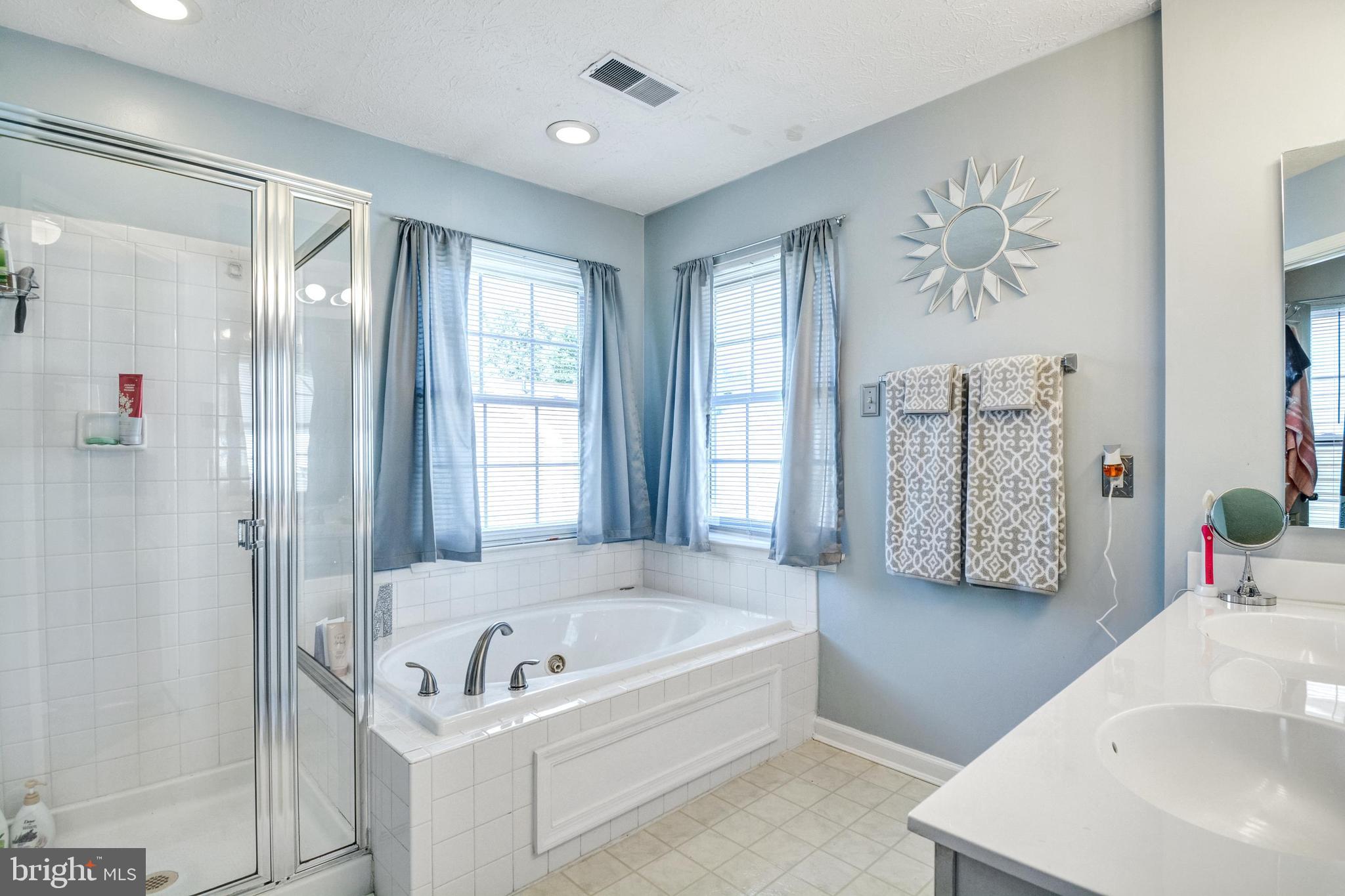 5218 Leavers Court Rosedale, MD 21237 - Photo 22 of 33 Owner's Bath