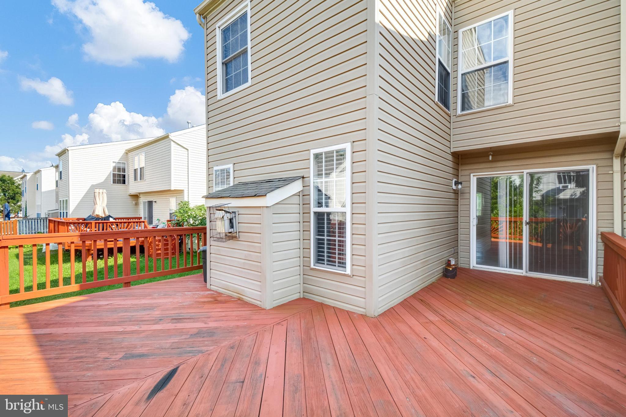 5218 Leavers Court Rosedale, MD 21237 - Photo 31 of 33 Back Deck