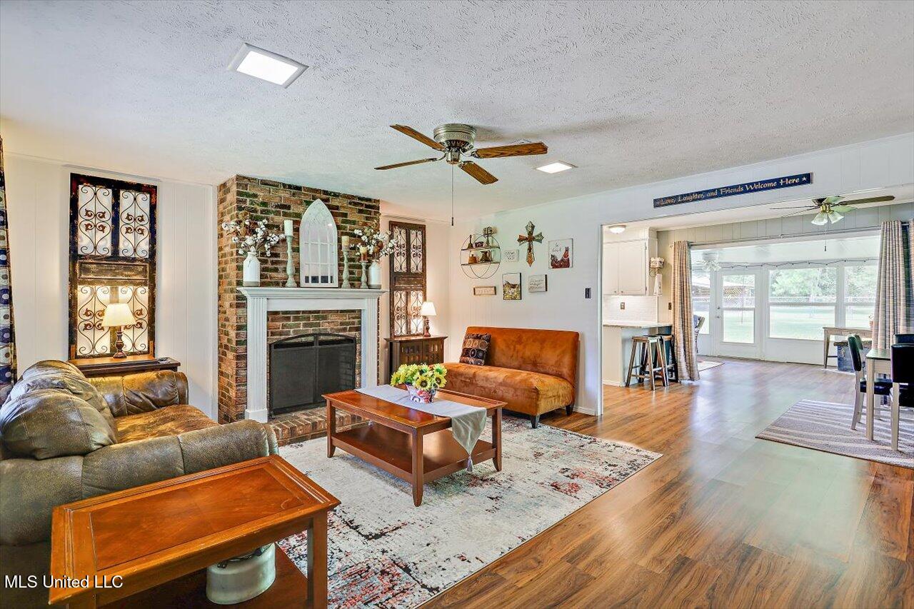 521 Oak Ridge Road Brandon, MS 39042 - Photo 5 of 34 05-521 Oak Ridge Rd