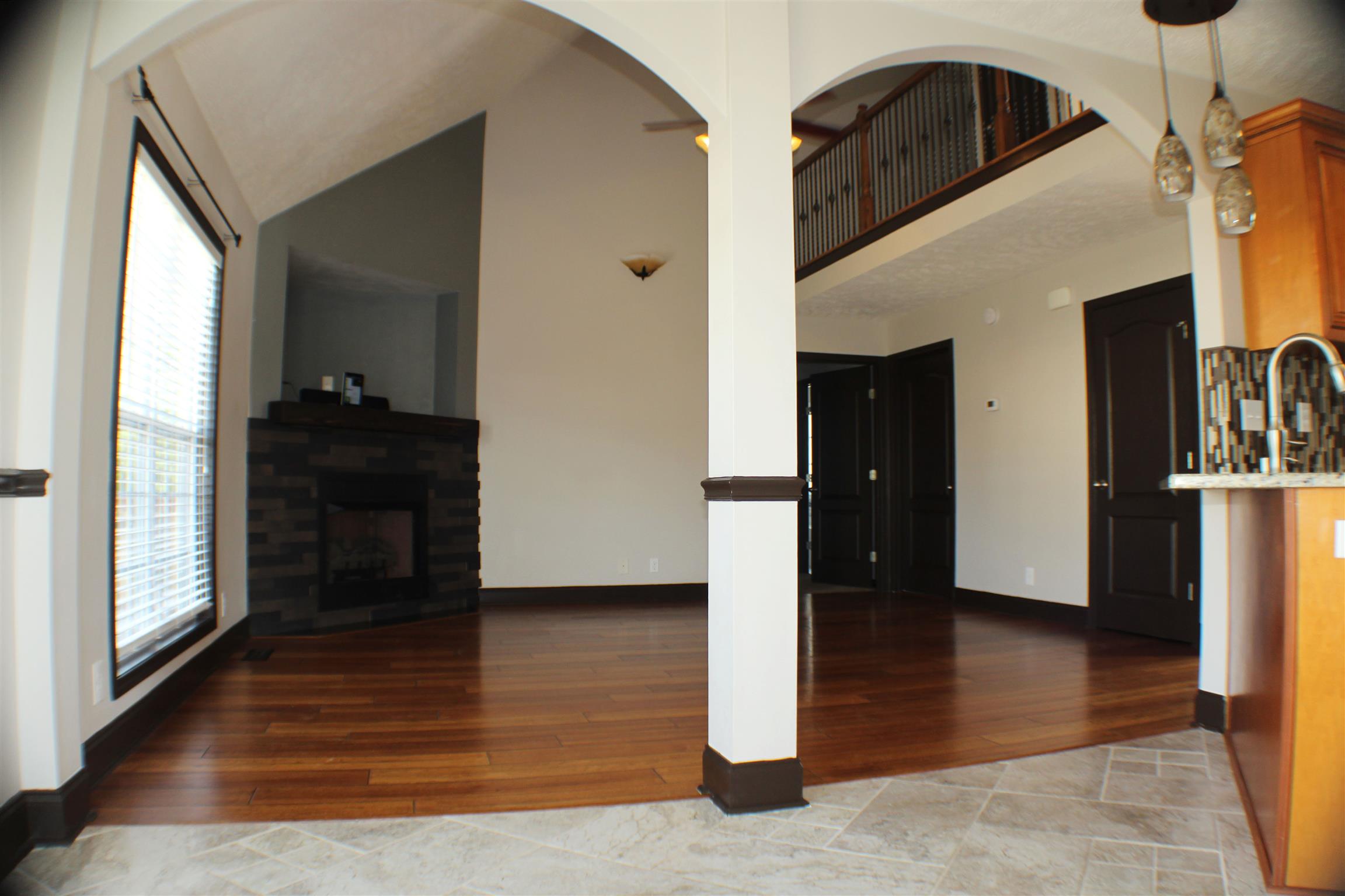1481 Apache Way Clarksville, TN 37042 - Photo 10 of 30 Living room