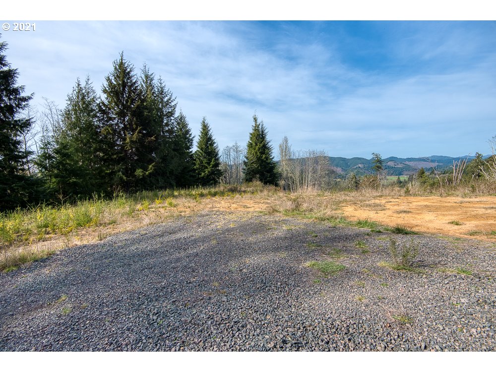 65887 Sunshine Road Coos Bay, OR 97420 - Photo 5 of 14 Gallery Image 5