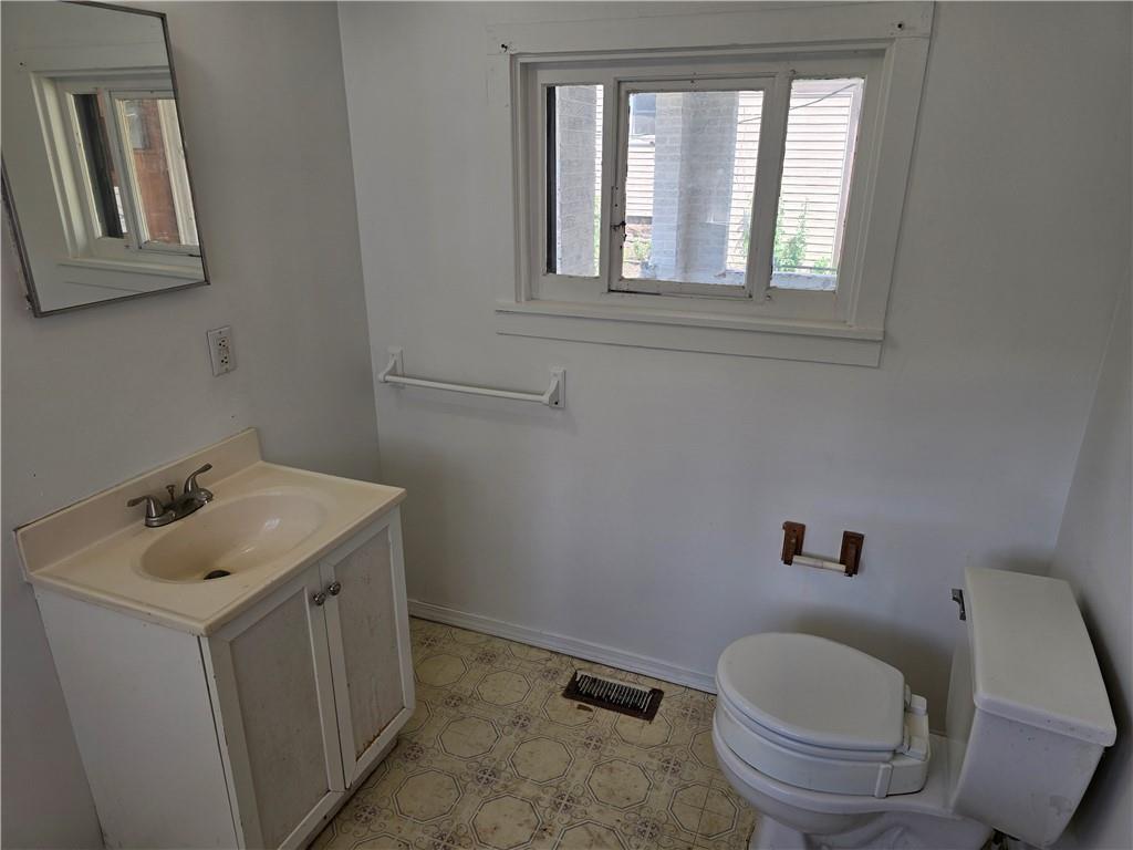408 West New Castle Street Butler, PA 16001 - Photo 6 of 10