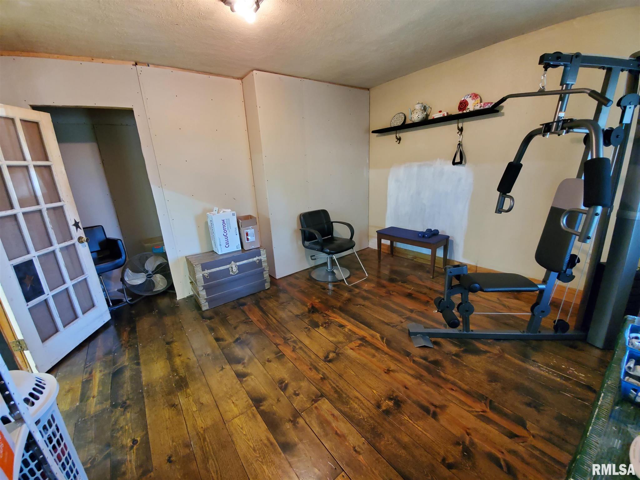 8333 Golf Course Road McLeansboro, IL 62859 - Photo 11 of 21 Gallery Image 11