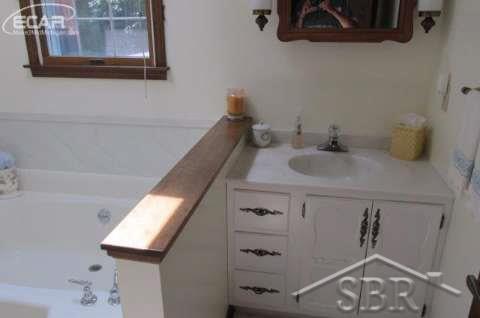 10740 Roedel Road Frankenmuth, MI 48734 - Photo 12 of 20 31287112-11.JPG