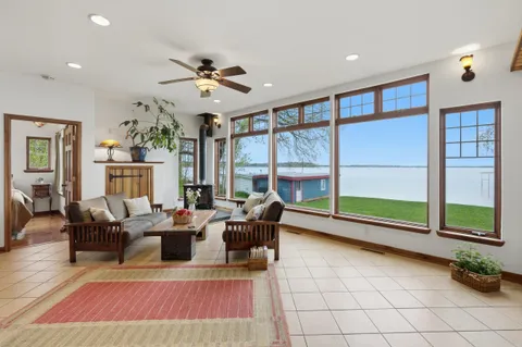 $1,595,000 | 1904 Barber Drive, Stoughton, WI 53589